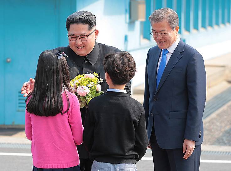 В ходе переговоров лидеры КНДР и Южной Кореи объявили о «новой эре мира» в двусторонних отношениях