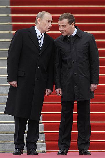 К моменту инаугурации уже было известно, что премьер-министром при президенте Дмитрии Медведеве будет бывший президент Владимир Путин. Это время потом назовут «периодом тандема» или «тандемократией»