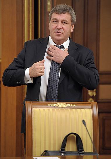 Олега Говоруна на посту министра регионального развития заменил Игорь Слюняев, который проработал до упразднения министерства в 2014 году
