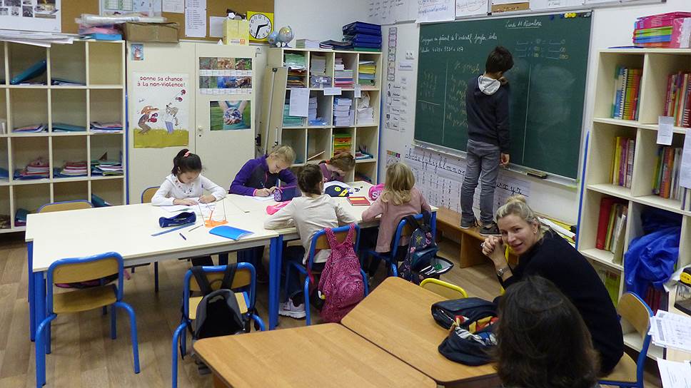 Почему президентов России и Франции просят обратить внимание на школу в Санкт-Петербурге