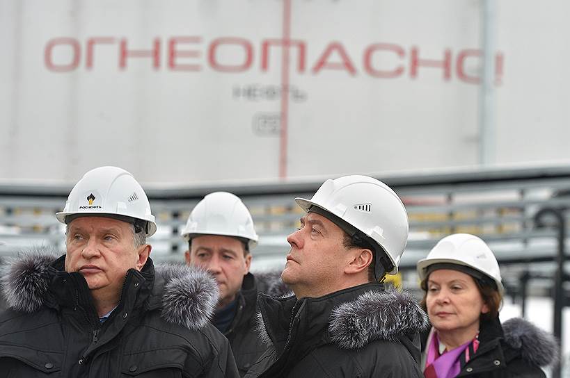 21 ноября 2017 года Дмитрий Медведев ввел в эксплуатацию пусковой комплекс Эргинского кластера нефтяных месторождений в ХМАО. Запасы кластера оцениваются в 259 млн тонн, а суммарные инвестиции в кластер — 390 млрд руб.