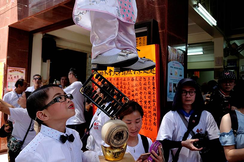 Ченг Чау, Гонконг. Ежегодный фестиваль Бун (Праздник булочек)