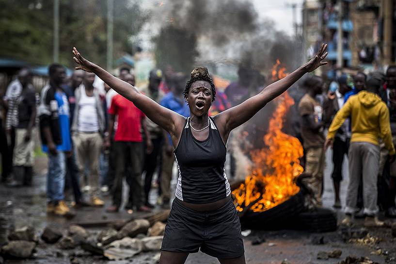 Луис Тато, Испания. Беспорядки в Кении после выборов. 
Номинация «Главные новости. Серии фотографий»