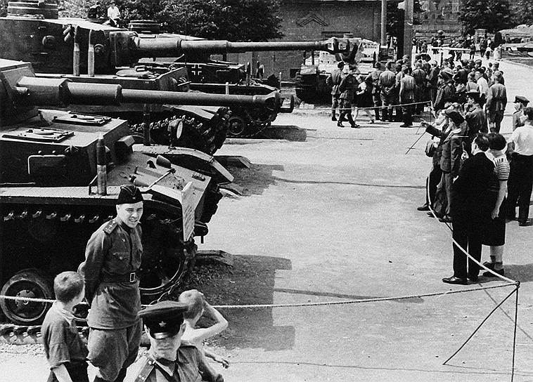 «На выставке трофейного вооружения и техники представлено свыше шестидесяти немецких танков»
