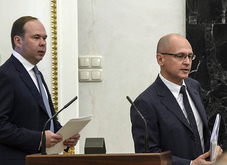 Руководитель АП Антон Вайно (слева) и его первый заместитель Сергей Кириенко