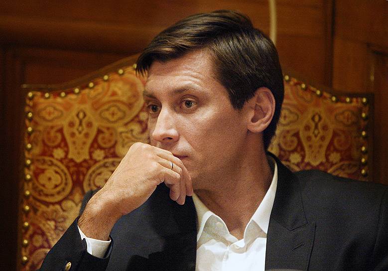 Политик Дмитрий Гудков, на ужине, посвященном премьере фильма «Дело Собчака» 