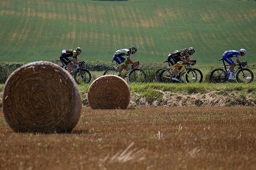 Три-сюр-Баиз, 171 км &lt;br>
В молодежной классификации победил француз из AG2R La Mondiale Пьер Латур. Он получил белую майку