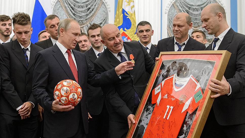 Как сборная России по футболу сыграла в Кремле свой финальный матч