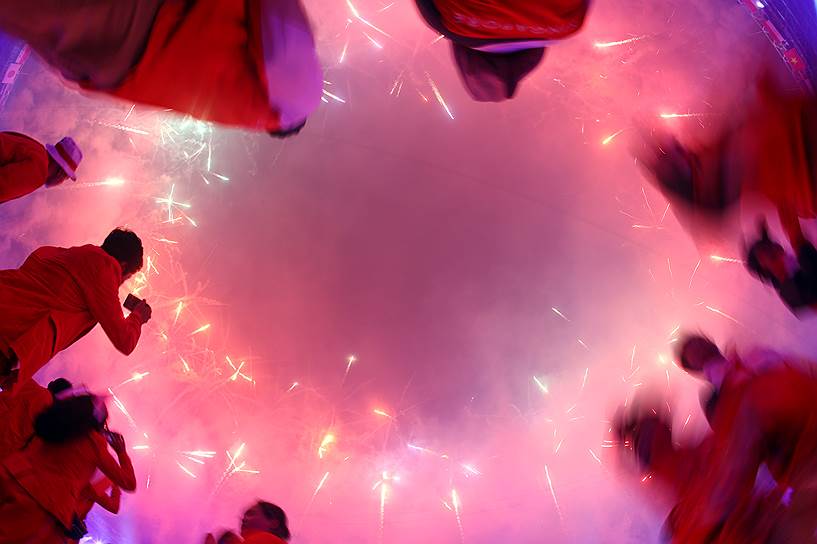 Джакарта, Индонезия. Фейерверк на церемонии закрытия Азиатских игр