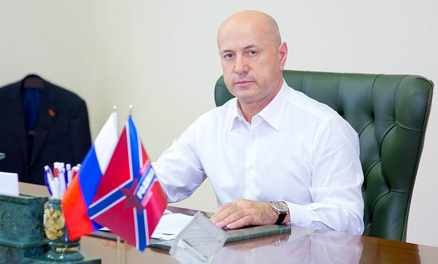 Глава филиала управления федеральных автомобильных дорог «Каспий» Магомедрасул Омаров 