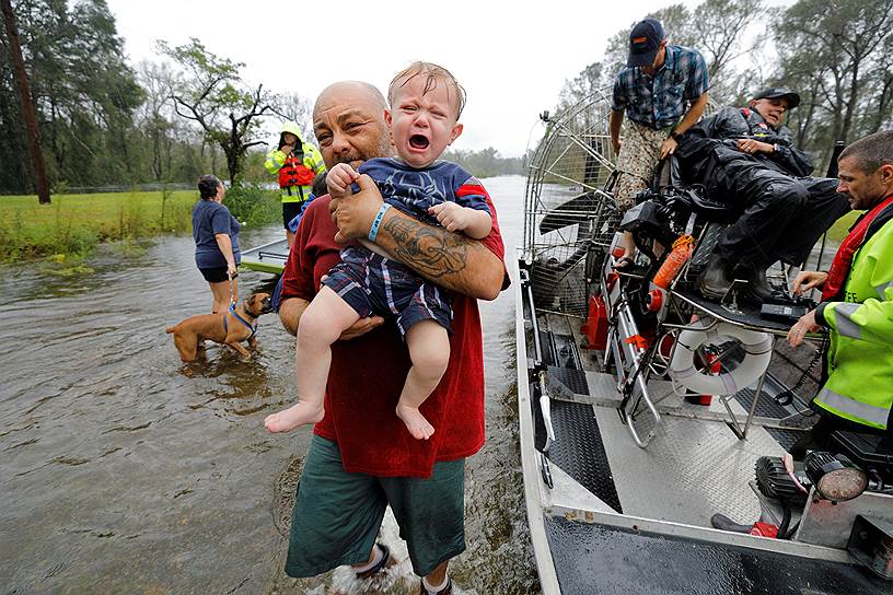 Эвакуация из города Леланд (Северная Каролина, США)