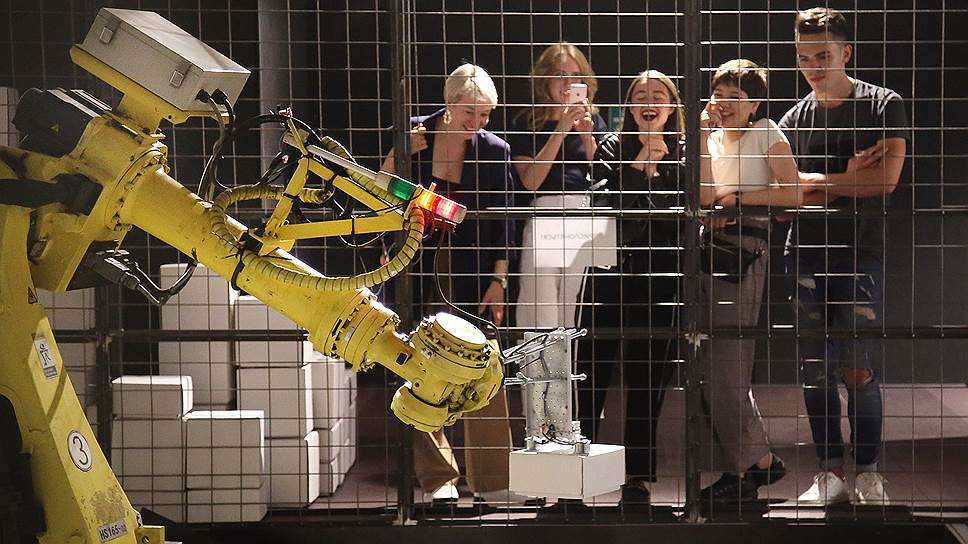 Почему ИИ и робототехника создадут больше рабочих мест, чем сократят