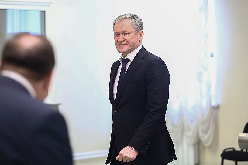 2 октября губернатор Курганской области Алексей Кокорин ушел в отставку «в связи с переходом на новое место работы»