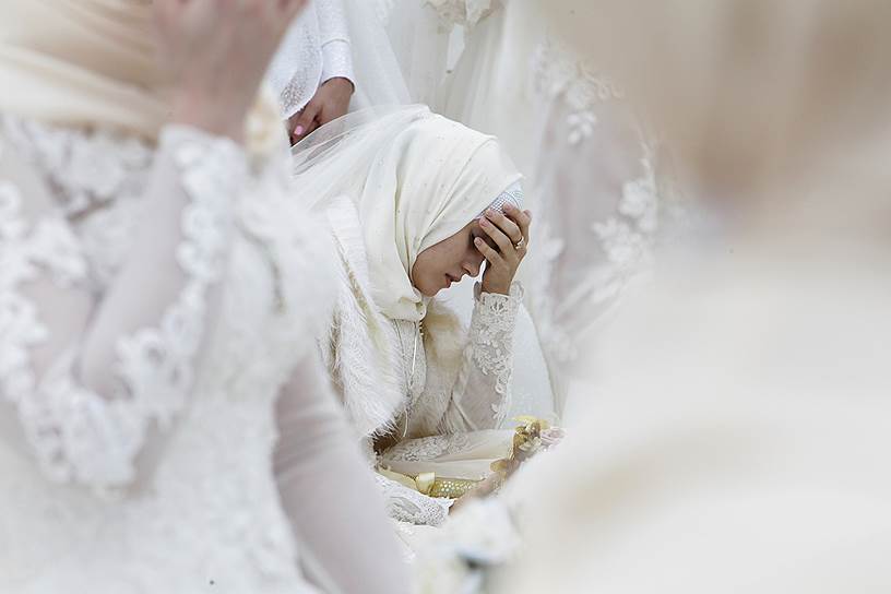 Грозный, Чечня. Церемония бракосочетания 200 невест одновременно, приуроченная к 200-летию столицы республики