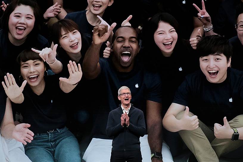 Генеральный директор Apple Тим Кук также представил операционную систему iOS12, которая поддерживает групповые звонки и новые эмодзи
