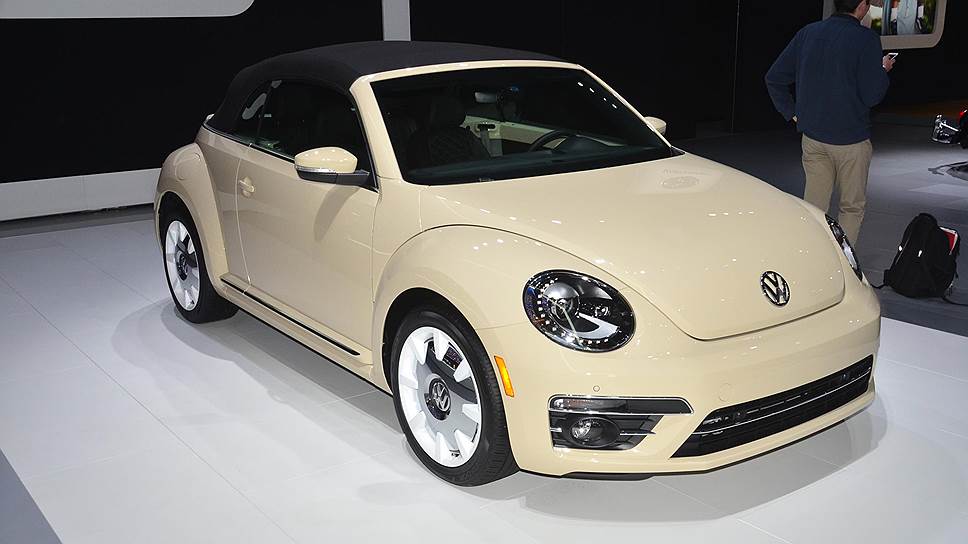 Volkswagen Beetle уходит в историю. Производство одного из самых популярных автомобилей марки завершается: в Лос-Анжелесе компания представила прощальную версию культовой модели