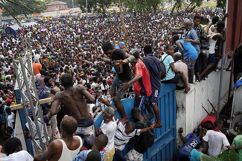Киншаса, Демократическая республика Конго. Сторонники оппозиционера Феликса Чисекеди отмечают его победу на президентских выборах 