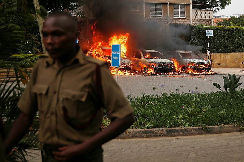 15 января. В столице Кении &lt;a href=&quot;/doc/3854734&quot;>прогремел взрыв&lt;/a>, погибли не менее 15 человек. Ответственность на себя взяла группировка «Аш-Шабаб» (запрещена в РФ)
