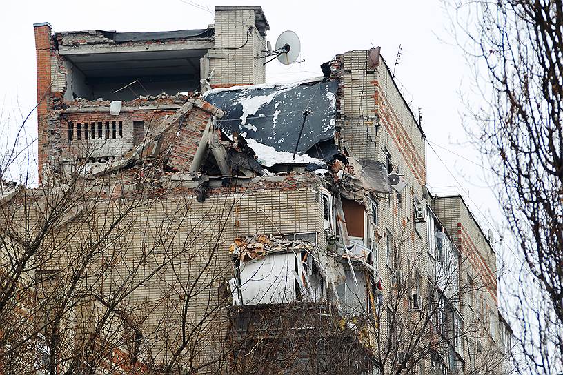 14 января. Взрыв газа в многоэтажном доме в городе Шахты Ростовской области. &lt;a href=&quot;/doc/3854022&quot;>Погибли&lt;/a> пять человек