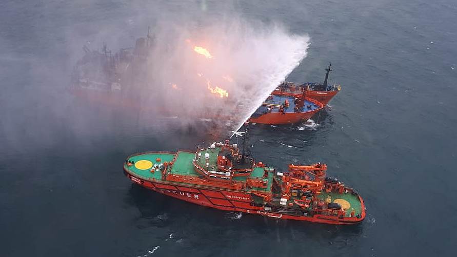 21 января. В результате &lt;a href=&quot;https://www.kommersant.ru/doc/3860127&quot;>пожара&lt;/a> на двух суднах в акватории Черного моря погибли 14 моряков 