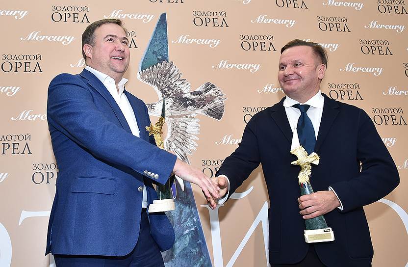 Продюсер Юрий Сапронов (справа) и генеральный директор телекомпании НТВ, продюсер Алексей Земский 
