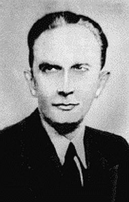 10 февраля 1941 года в Вашингтоне в гостинице «Бельвю» было найдено тело Вальтера Кривицкого — разведчика-невозвращенца, называвшего себя «агентом Сталина».  Полиция констатировала смерть в результате самоубийства, но адвокат покойного Уолдмен и сопровождавший его инспектор Томпсон поставили выводы следствия под сомнение. После их заявлений журналисты потребовали возобновить расследование