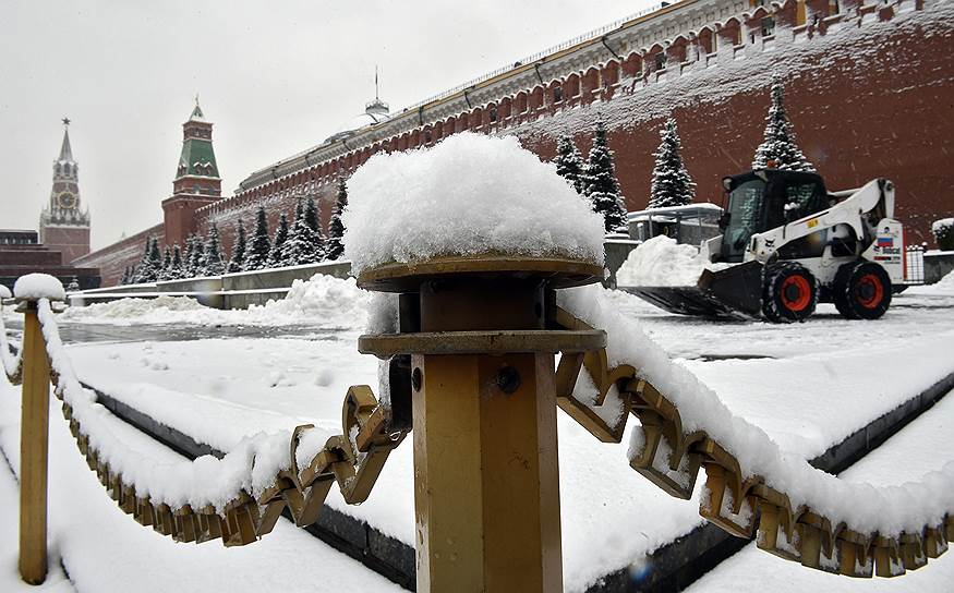 Московский Кремль после снегопада