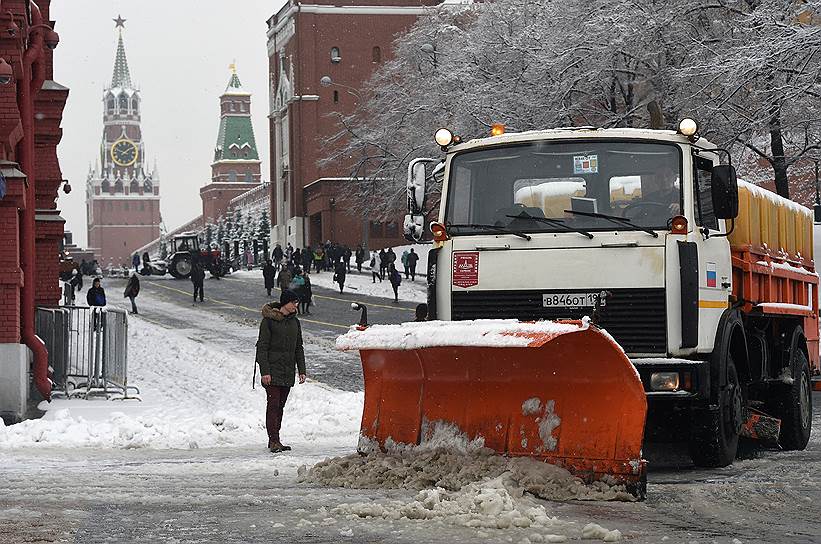 Количество ДТП в Москве 13 февраля увеличилось на 14% из-за снегопада