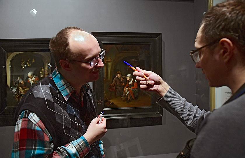 На выставке «Шедевры Лейденской коллекции» Саша и Денис покорили экскурсовода и окружающих живым и непосредственным восприятием живописи