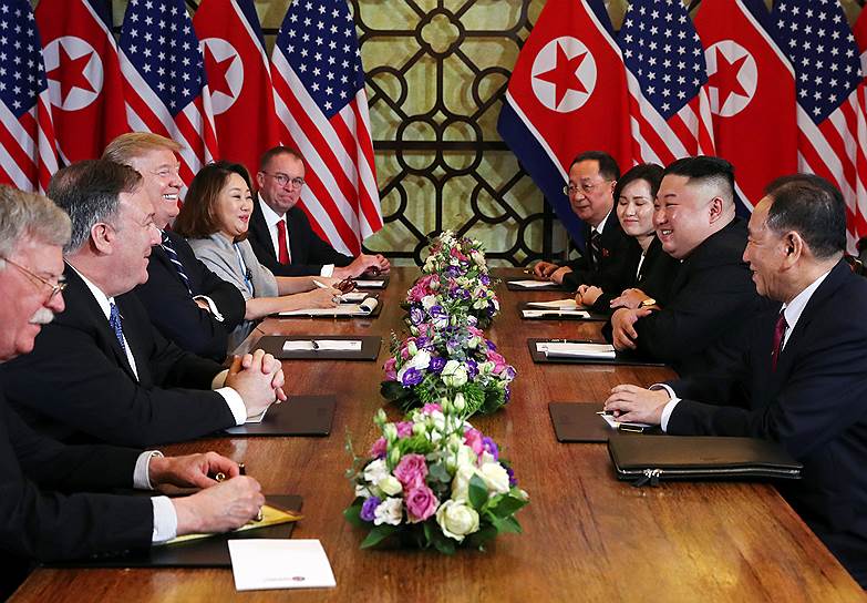 Двусторонняя встреча президента США Дональда Трампа и лидера КНДР Ким Чен Ына в Ханое (Вьетнам)