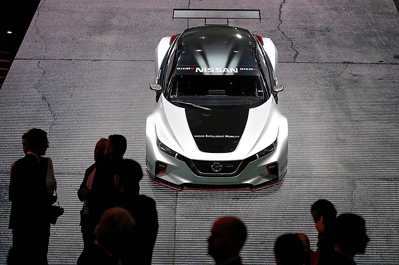 Nissan превратил новое поколение хэтчбека Leaf в гоночный спортпрототип. Мощный вариант от Nismo в реальных чемпионатах участвовать не будет, а отправиться в мировое турне для продвижения электромобилей Nissan