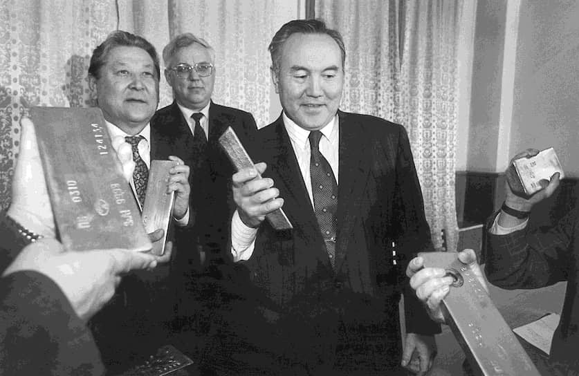 Нурсултан Назарбаев также стал инициатором создания Евразийского экономического сообщества (с 2015 года — Евразийский экономический союз)