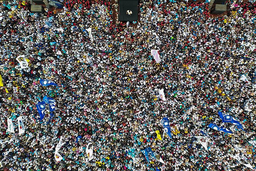 Богор, Индонезия. Аэрофотоснимок предвыборного митинга кандидата в президенты Прабово Субианто