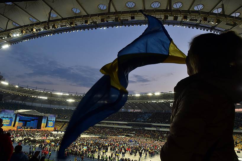 Дебаты кандидатов в президенты Украины на стадионе «Олимпийский»