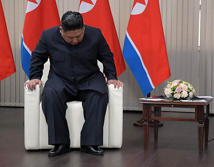 Вместо запланированных 50 минут Владимир Путин и Ким Чен Ын проговорили два часа