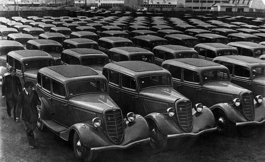 В 1940 году для значительного количества машин ввели еще более жесткие лимиты на потребление топлива