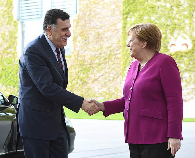 Канцлер Германии Ангела Меркель и премьер-министр правительства национального согласия Ливии Файез Саррадж