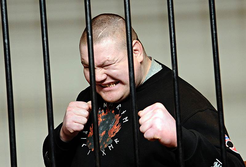 &lt;b>Агрессия&lt;/b>. Вячеслав Дацик, боец без правил, националист&lt;br> 7 декабря 2012 года. Перед оглашением приговора за разбой