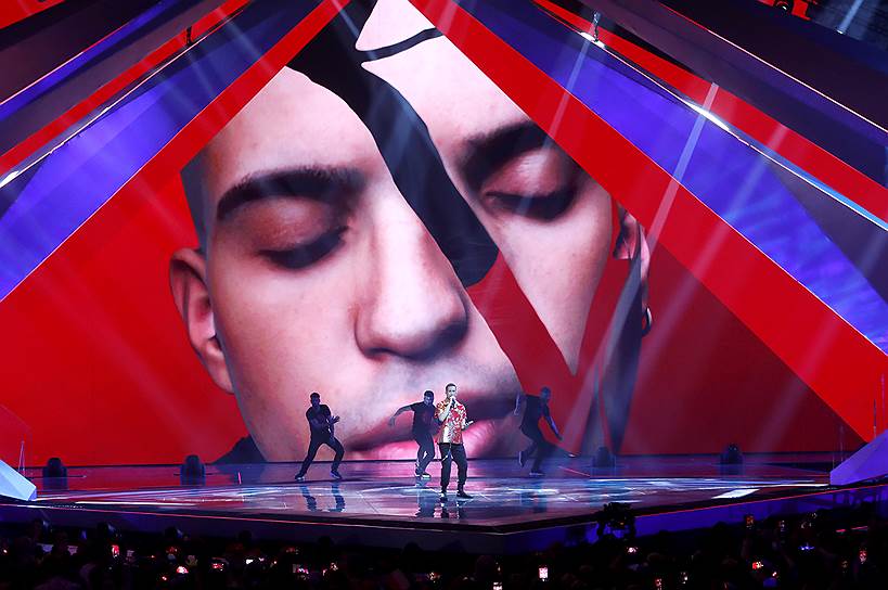 Рэпер Махмуд из Италии стал настоящей сенсацией на конкурсе: рэп впервые прозвучал на «Евровидении». Впрочем, песня «Soldi» достаточно мелодична