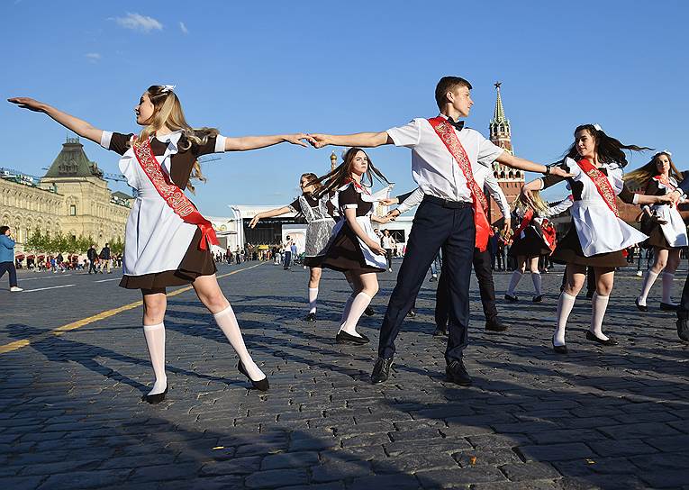 24 мая, Москва. Танцы выпускников на Красной площади