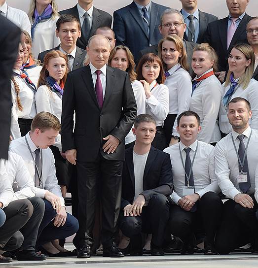 Господина Путина пригласили сыграть в хоккей в Пензе и выпить за победу в войне с террористами на Кавказе