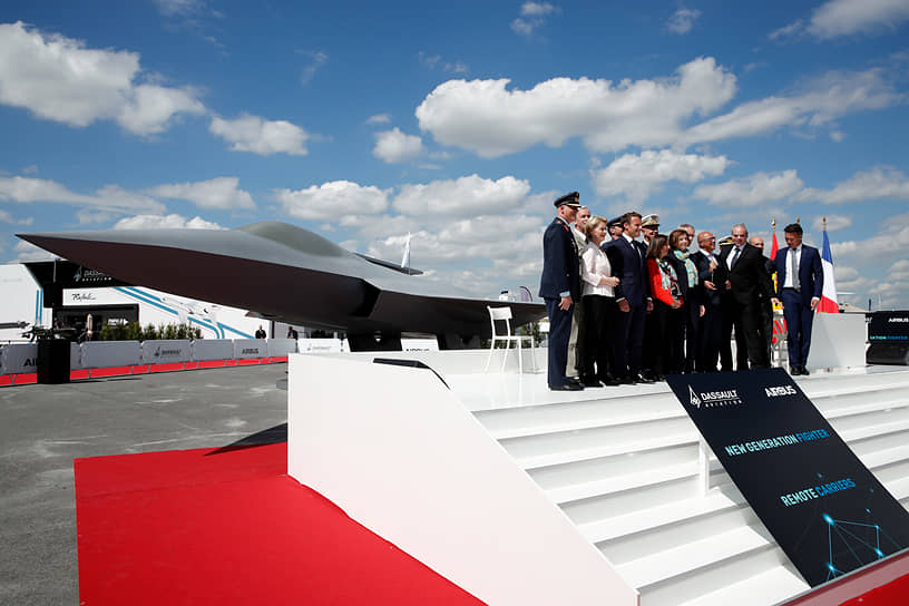 На салоне в Ле Бурже президент Макрон представил прототип нового европейского истребителя