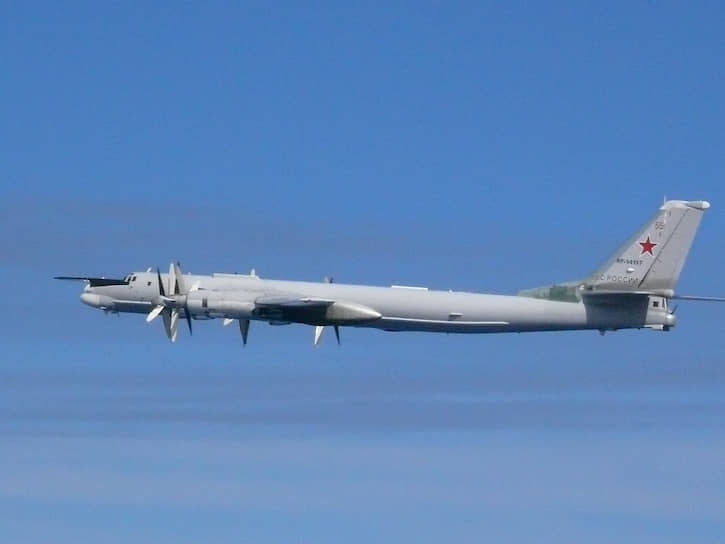Российский бомбардировщик Ту-95МС