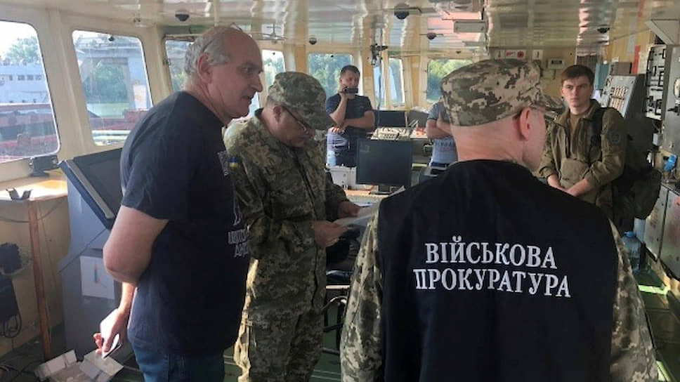 Как российскому танкеру припомнили Керченский пролив