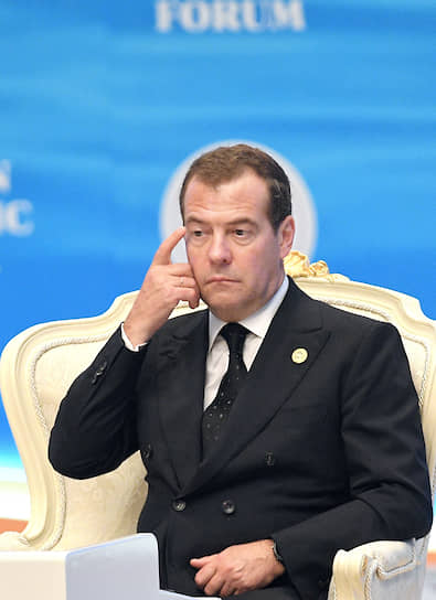Туркменбаши, Туркменистан. Премьер-министр России Дмитрий Медведев во время проведения Каспийского экономического форума 
