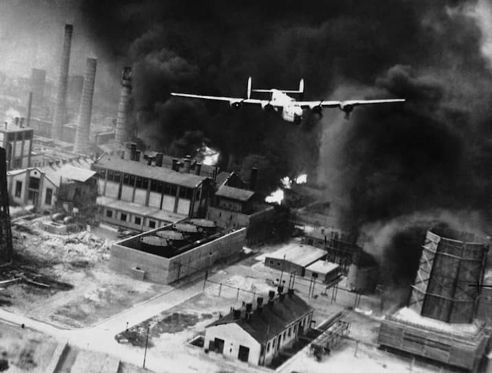 Бомбардировка нефтяного завода в румынском Плоешти, 1943 год