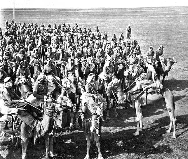 Сирийский полк наездников на верблюдах в составе войск союзников, 1943 год