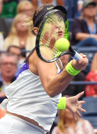 Белинда Бенчич, теннисистка из Швейцарии во время своего победного матча против японской звезды тенниса Наоми Осаки