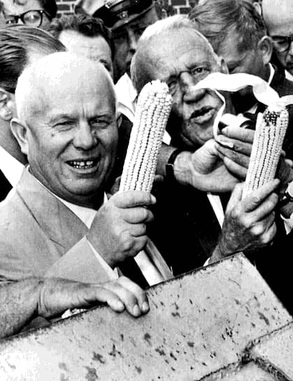 С подачи Никиты Хрущева миллионам советских колхозников пришлось заниматься тем, на чем заработал миллионы фермер из штата Айова Боб Гарст