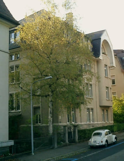 Цюрих, Гуттенштрассе, 62. Один из трех домов, купленных на Нобелевскую премию Альберта Эйнштейна